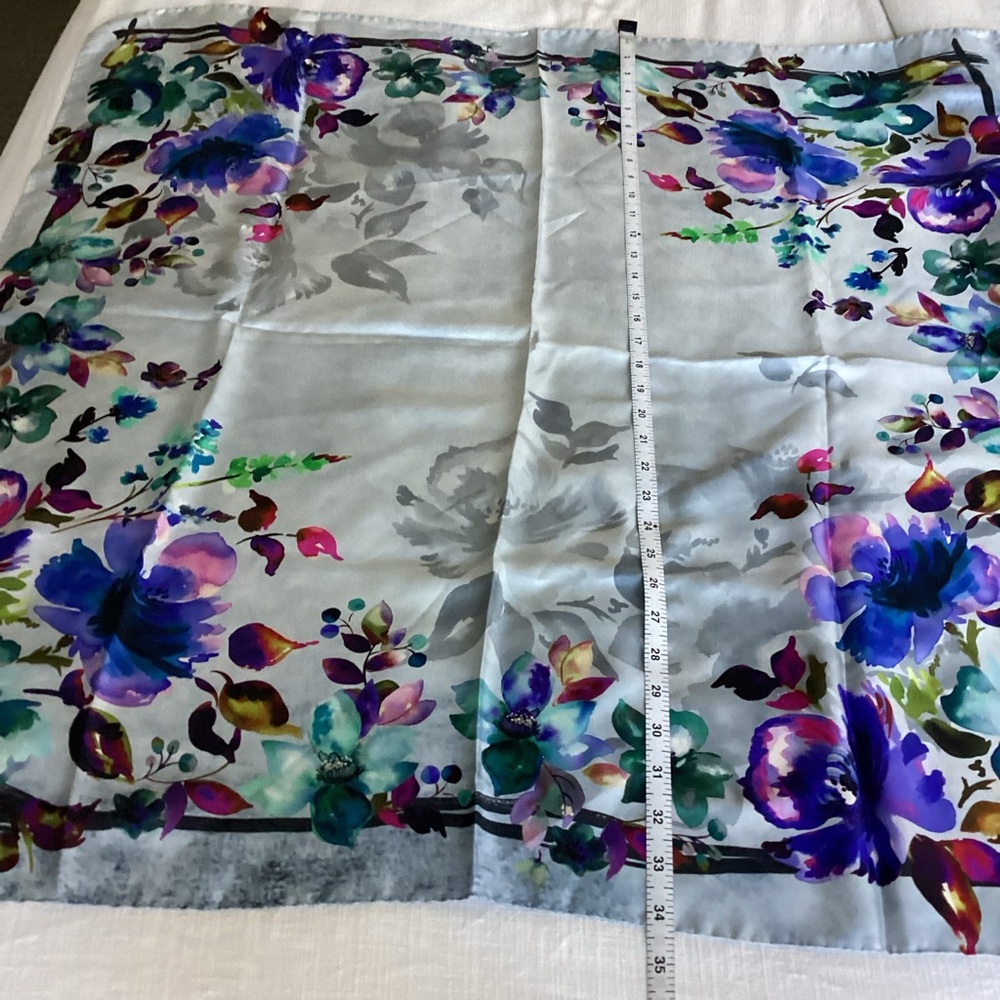 Elizabetta 100% Silk Scarf Blue Floral Italian Botanical Design - Picture 10 of 13